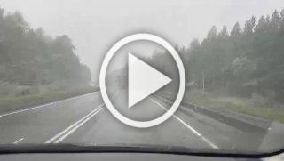❄На трассе от Зеледеевского кольца в сторону Ачинска идёт...