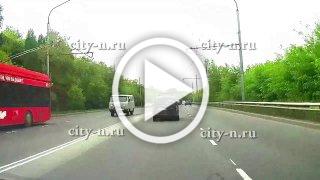 Автомобилистка в Новокузнецке спасла утят на Заводском шоссе
