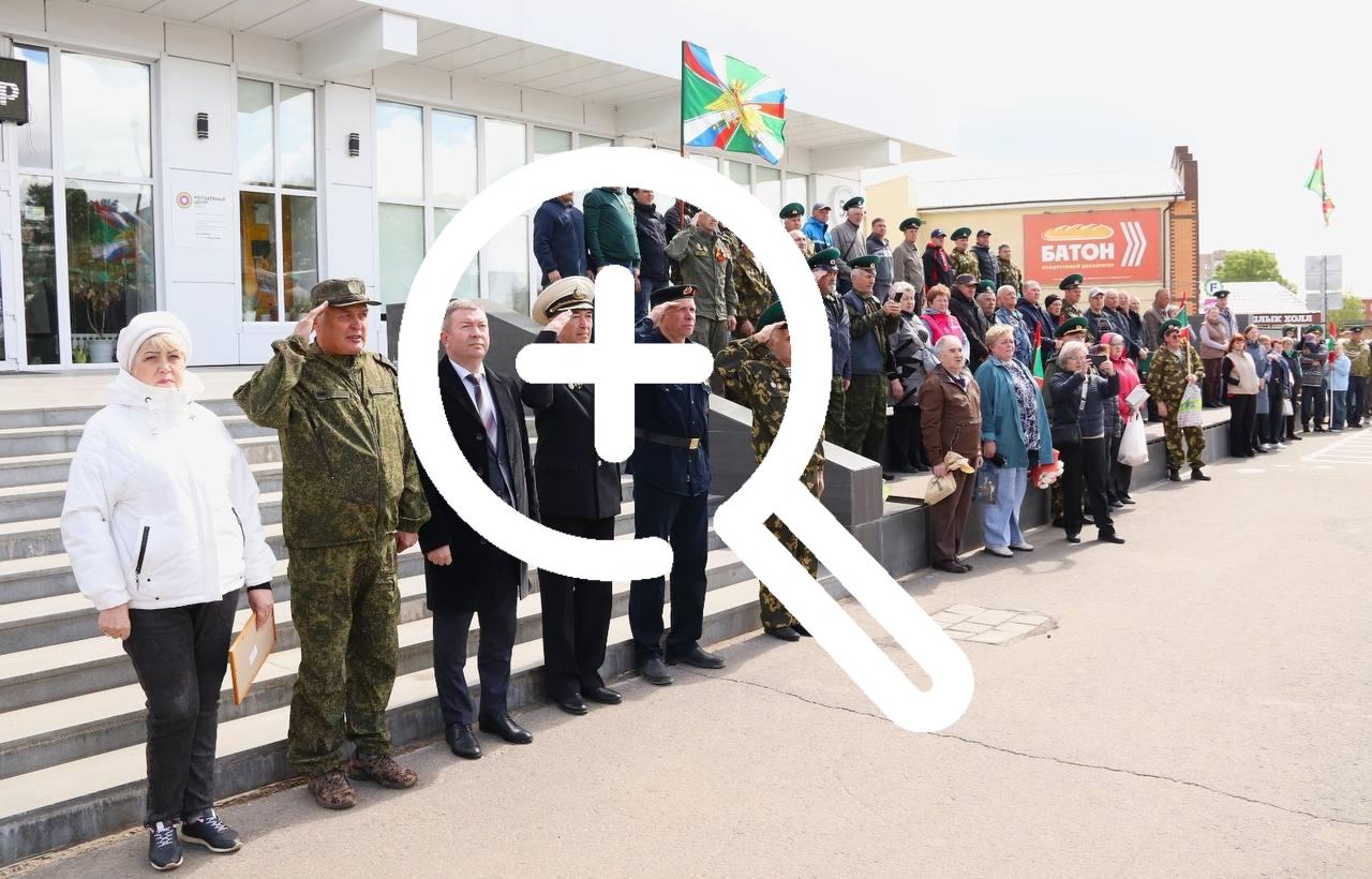 Сегодня у Молодёжного центра в Канске собрались те, для...