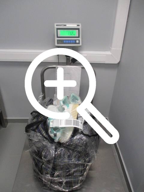 17 пар незадекларированной обуви хотел вывести уралец из Екатеринбурга в Грузию