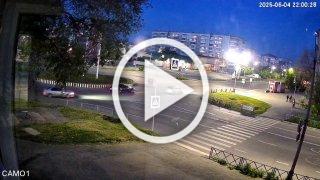На кольце кассы Аэрофлота в Саяногорске гонки...