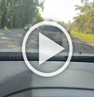 ДТП в Новокузнецке возле стеллы Орджоникидзевского района...