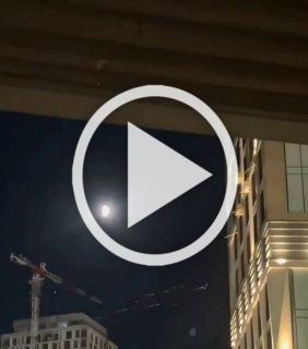 В небе над Казахстаном были замечены яркие летящие объекты.