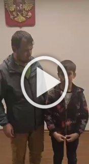 Всю семью мигрантов, чьи дети растоптали Георгиевский флаг, лишат гражданства и депортируют.