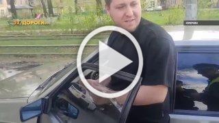 Кемеровчанин попался на тонировке и вождении без прав
