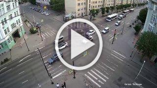 Серьезное ДТП на перекрестке Мира - Декабристов. Есть...
