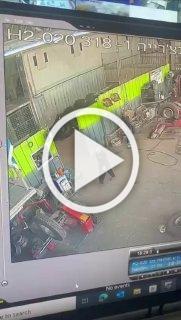 В Израиле араб-шиномонтажник погиб от взрыва колеса