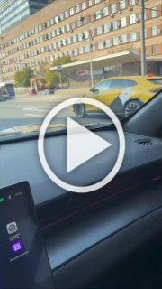 первого в России водителя, который точно таксует для души — гений ездит на Lamborghini Urus.