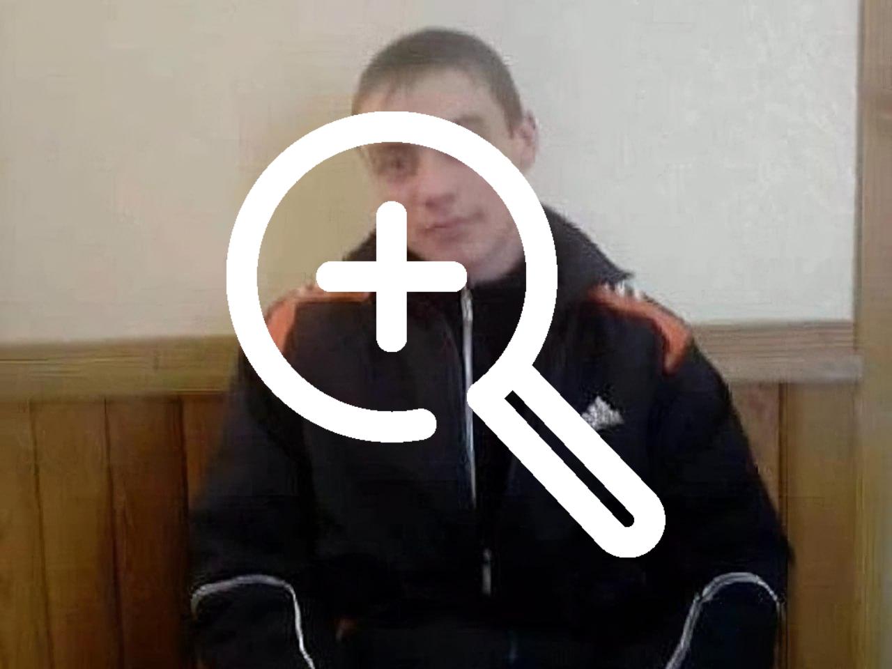 Военнослужащий сбежал из воинской части с оружием,...