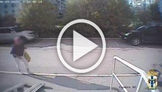 В Октябрьском районе сотрудниками полиции задержаны подозреваемые в грабеже