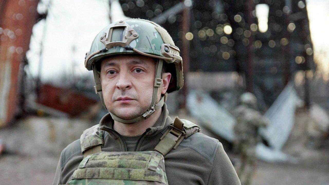 Запад требует от Украины мобилизовать 18-летних украинцев...