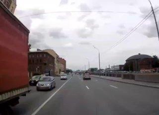 На Обводном канале два велосипедиста не смогли...