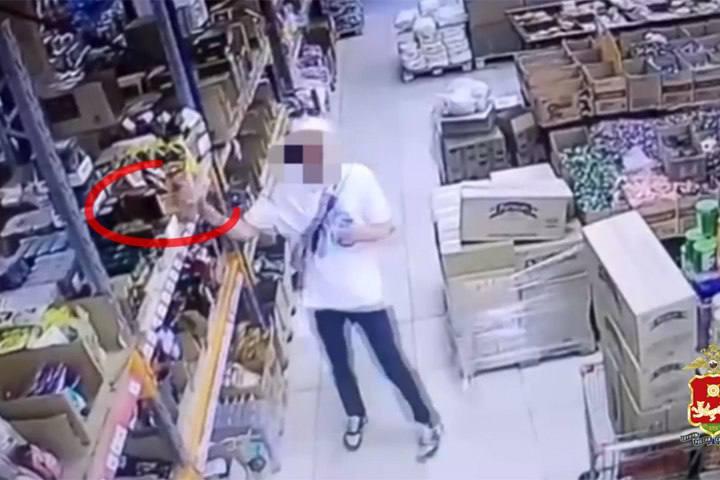 В Черногорске из дискаунтера похитили банку кофе Воришкой...