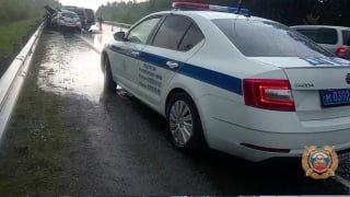 Обгоняла большегруз и вылетела на встречку