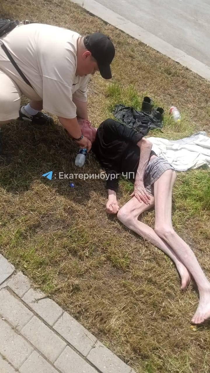 В Екатеринбурге мужчина с ВИЧ трое суток умирал на улице