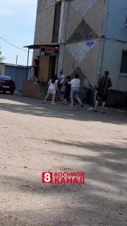 Потасовка с применением ножа произошла во дворе на Джамбульской