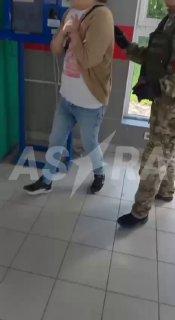 В Подмосковье дружинник схватил жительницу Бурятии, перепутав её с мигранткой — делом занялся СК