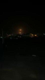 Кадры запусков иранских ракет по Израилю