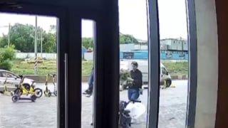 Что-то похожее на формирование смерча заметили недалеко...