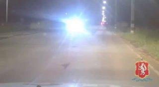 Водитель без прав пытался скрыться от автоинспекторов в Верхней Салде