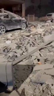 Иран и Израиль обменялись массированными ударами по военным и гражданским объектам.