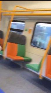 В Московской области очередной тип решил потрогать своего дружка во время поездки.
