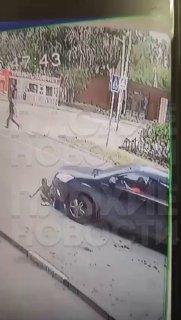 Жуткие кадры из Ульяновска: машина раздавила 8-летнего мальчика на глазах у родителей