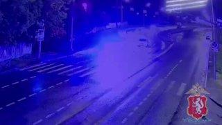 Пьяный водитель грузовика устроил массовое ДТП в...