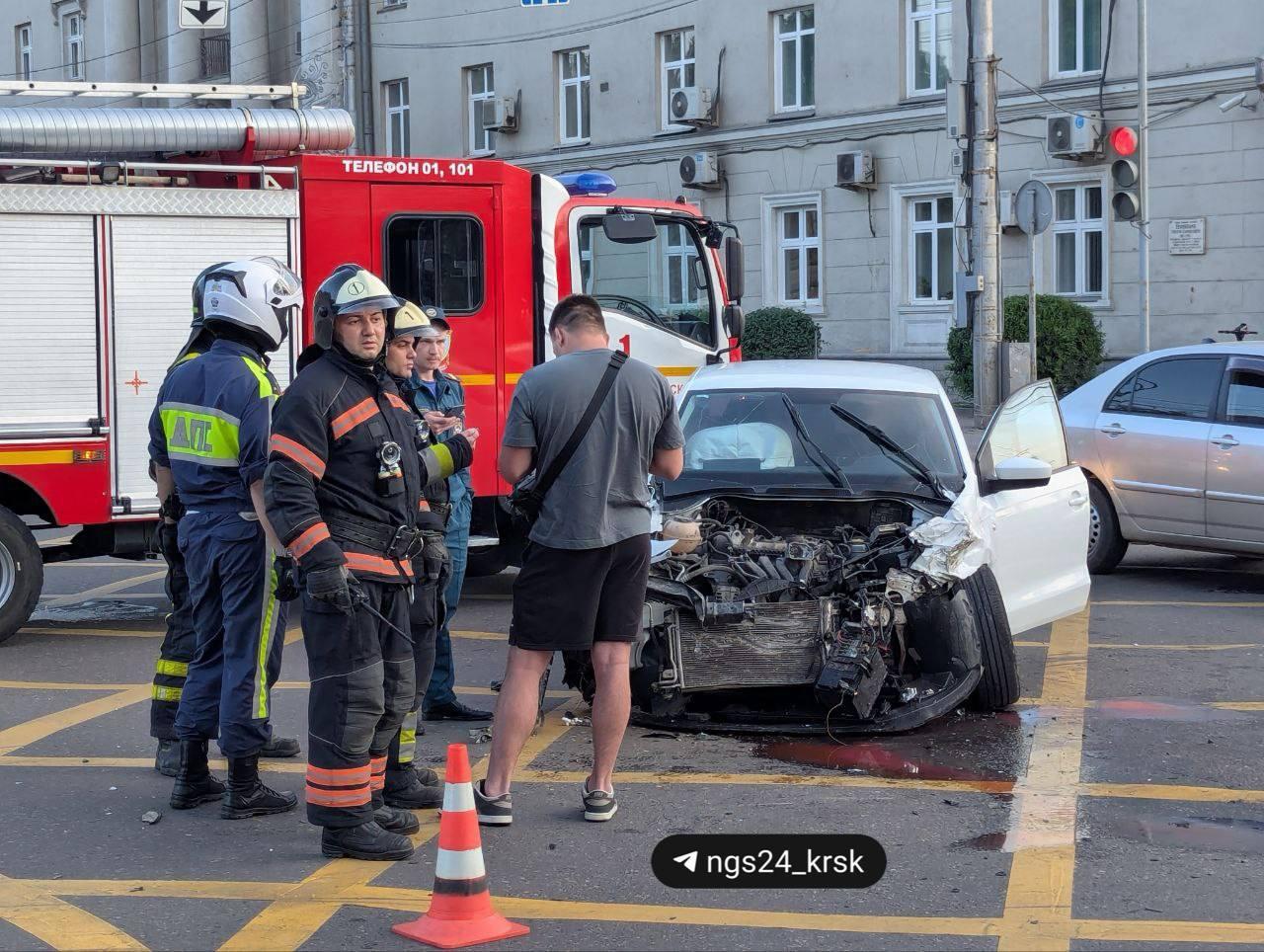 Полицейский «УАЗ» перевернулся в аварии на Вейнбаума