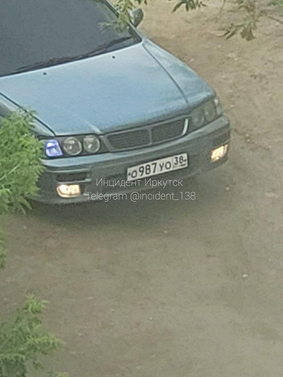 Утренний беспредел... один побежал за женщиной с...