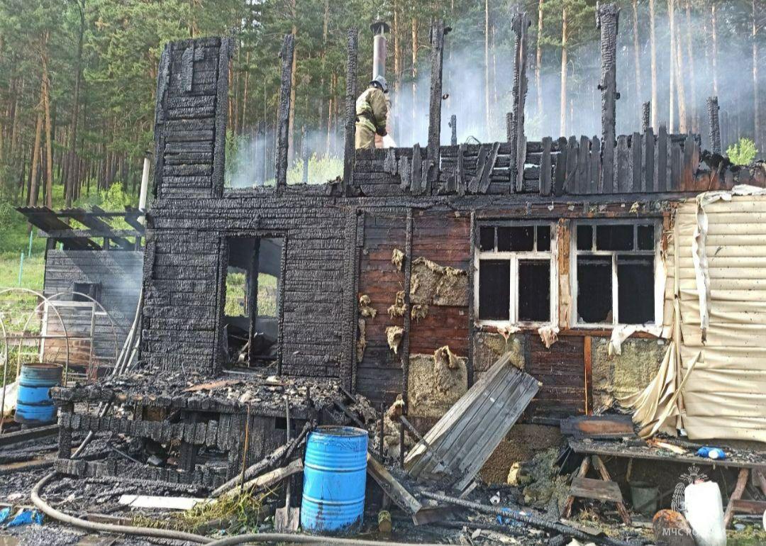 На пожаре в садоводстве 