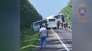 Автобус улетел с кузбасской трассы