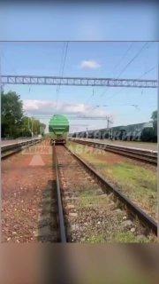 В Киеве прямо на вокзале женщина сделала минет деду