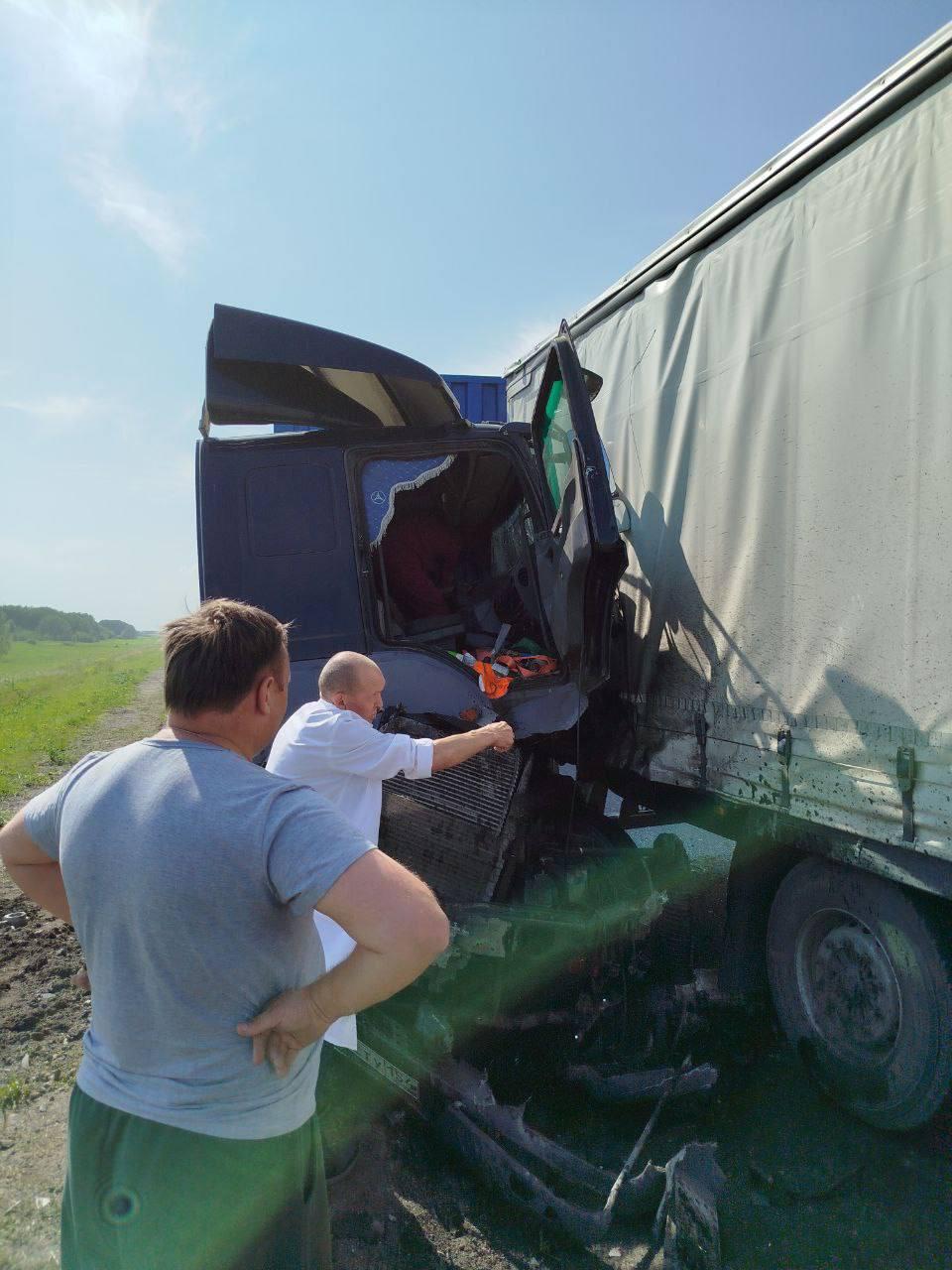 В нескольких километрах от Ачинска в сторону Боготола – необычное ДТП: сразу...