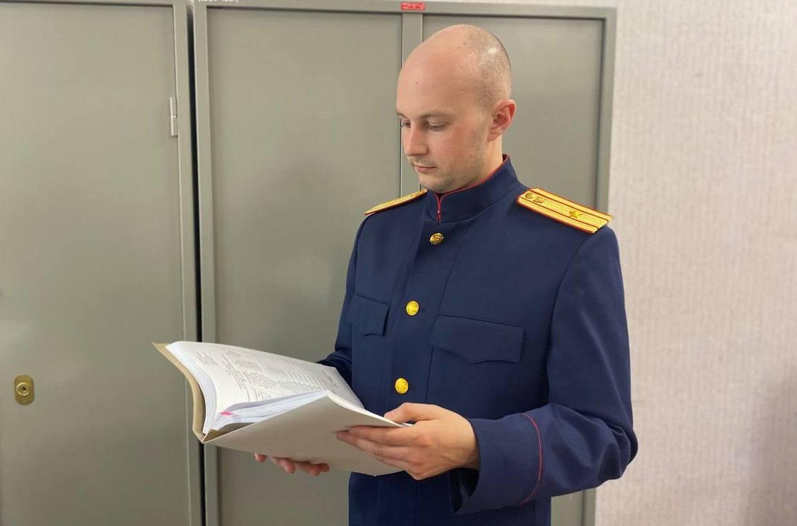 Жительница Брянска предстанет перед судом по обвинению в убийстве своего...