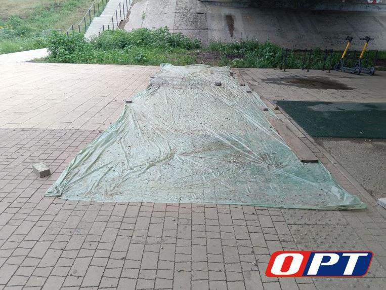 В Оренбурге разрушается мост через Урал: осыпается бетон, повреждаются...