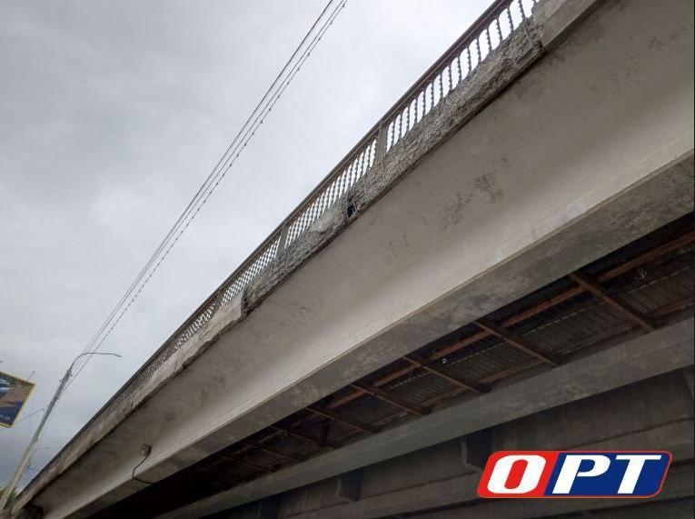 В Оренбурге разрушается мост через Урал: осыпается бетон, повреждаются...