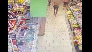 В Зеленограде задержали полуголых грабителей — мужчины пришли в магазин,...