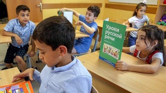Глава СПЧ Валерий Фадеев призвал высылать из страны семьи мигрантов, чьи дети не ходят в школу