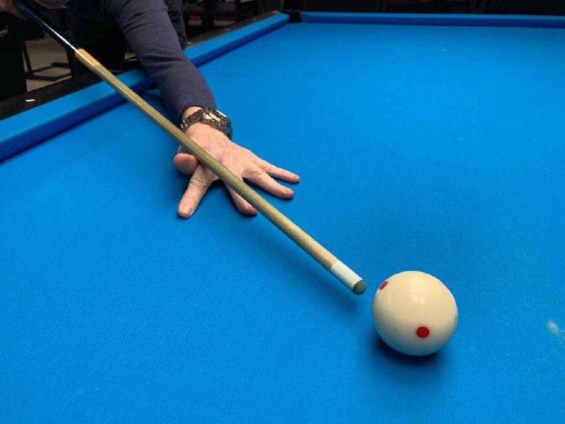 В ачинском боулинг-клубе игроку-провокатору разбили голову бильярдным кием
