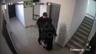 В Казахстане мужчина избил жену, заподозрив ее в измене.