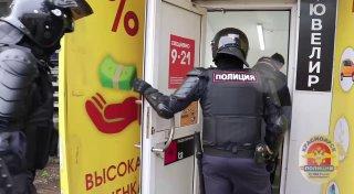 В Красноярске полиция продолжает проверять комиссионные магазины на предмет сбыта украденного имущества.