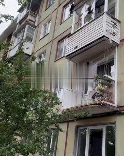 «Всё повыбивало к херам»: ВСУ атаковали дронами жилые дома в Брянске