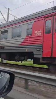 В Приморском районе заметили юных зацеперов, ехавших от станции «Яхтенная»....