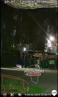 Припарковался и пошел по своим делам.
