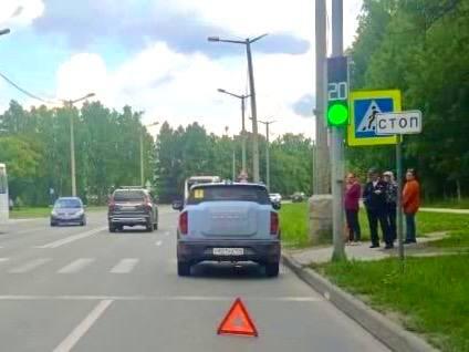 Женщина и ребёнок пострадали в ДТП на пешеходном переходе в Советском районе...