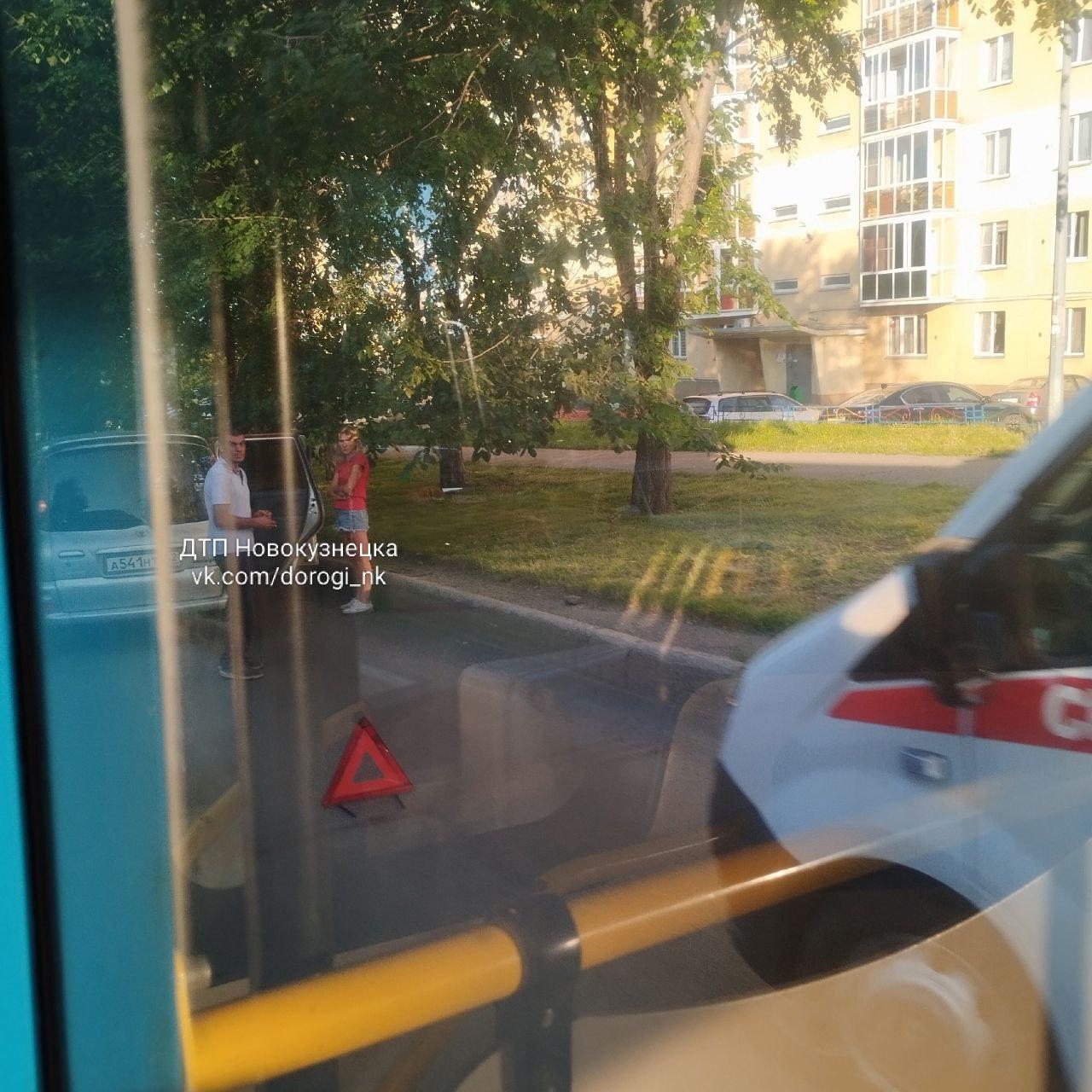 В Новокузнецке вчера сбили курьера на Ильинке. О состоянии пострадавшего на...