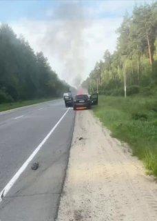 Очень эмоциональное видео из Коломенского округа. Там сгорел автомобиль 🇷🇺...