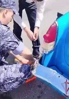 «Свадьбу спасли, я поехал» В Москве жених чуть не пропустил свою свадьбу из-...