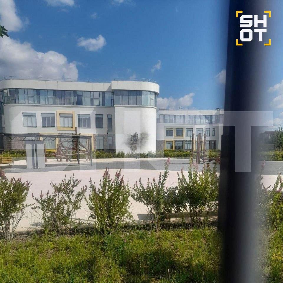 ВСУ атаковали дроном общеобразовательную школу «Формула успеха» в Таврово под Белгородом.